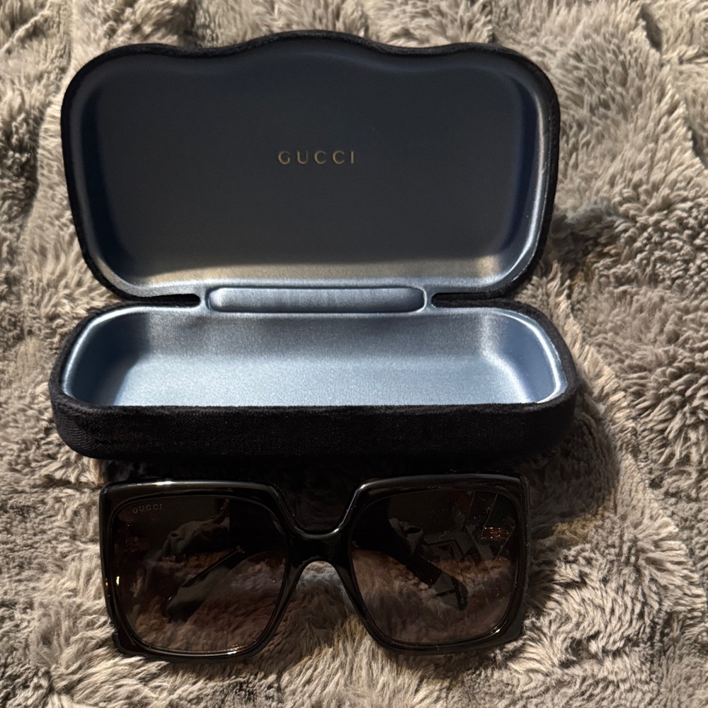 Gucci Black Gradient Square Oversized Sunglasses … - image 1